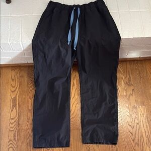 Medelita Large Classic Black Scrub Pants